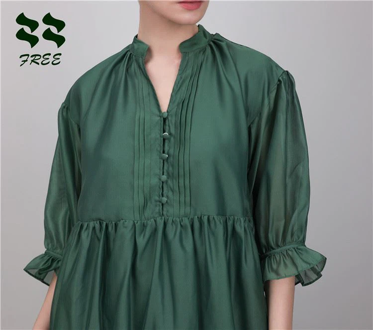 Round neckline